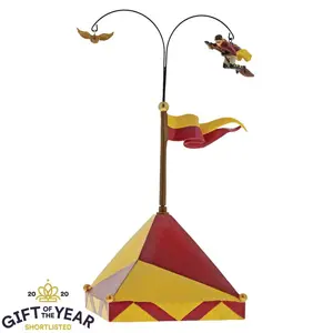 Chasing The Snitch - Harry Potter Village - image 1