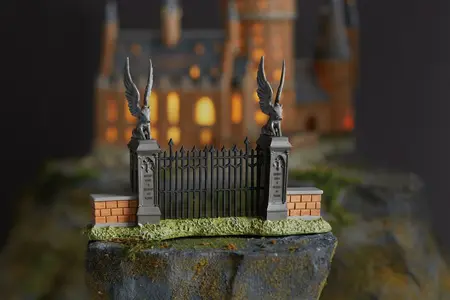 Hogwarts Gate - Harry Potter Village - image 2