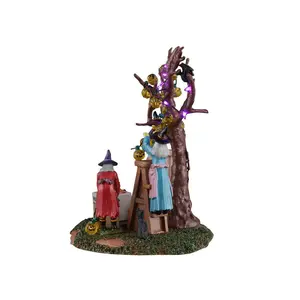 Lemax decorating the spooky tree Spooky Town 2026 - image 3