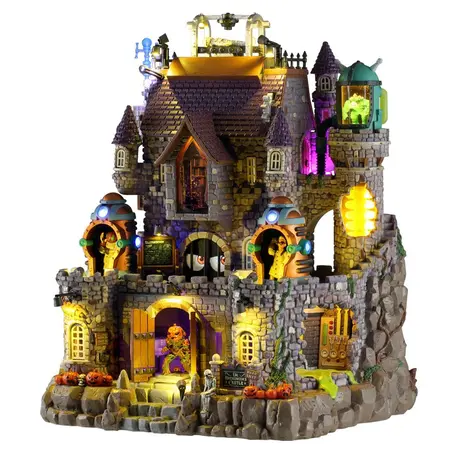 Lemax dr. dreadmoor's castle Spooky Town 2026