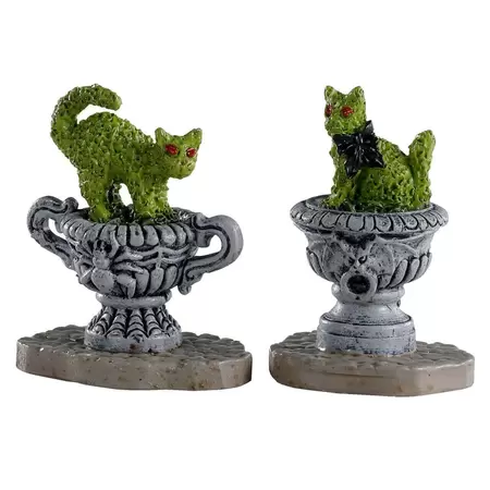 Lemax haunted topiary s/2 Spooky Town 2020 - image 1
