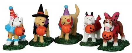 Lemax trick or treating dogs s/5 Spooky Town 2015
