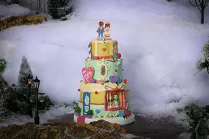 Lemax wendy's wedding cakes Sugar 'N' Spice 2024 - image 4