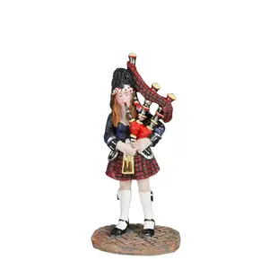 Luville Molendam Carnaval bagpiper woman