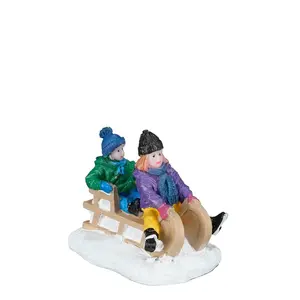 Luville Molendam Kids on the sleigh