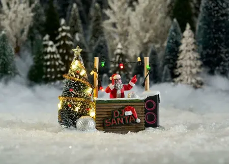 Luville Sledgeholm DJ Santa battery operated - image 2