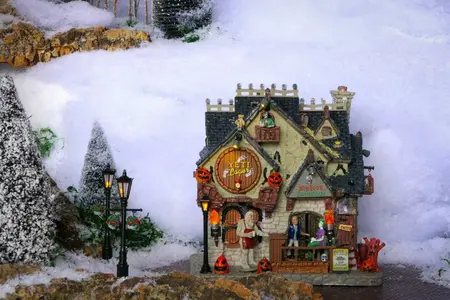 Lemax bigfoot brewhaus Spooky Town 2024 - image 2